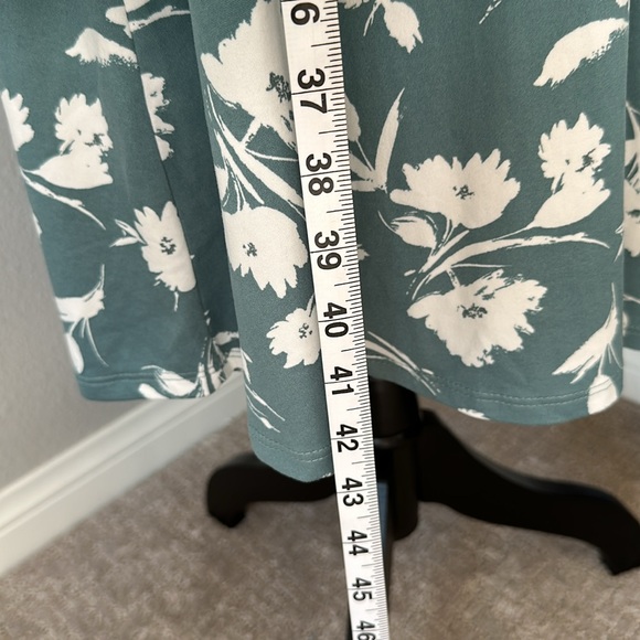 Floral Midi Dress - Picture 4 of 5